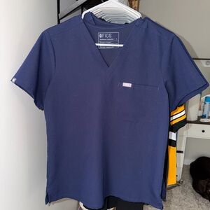 FIGS Women’s Scrub Top